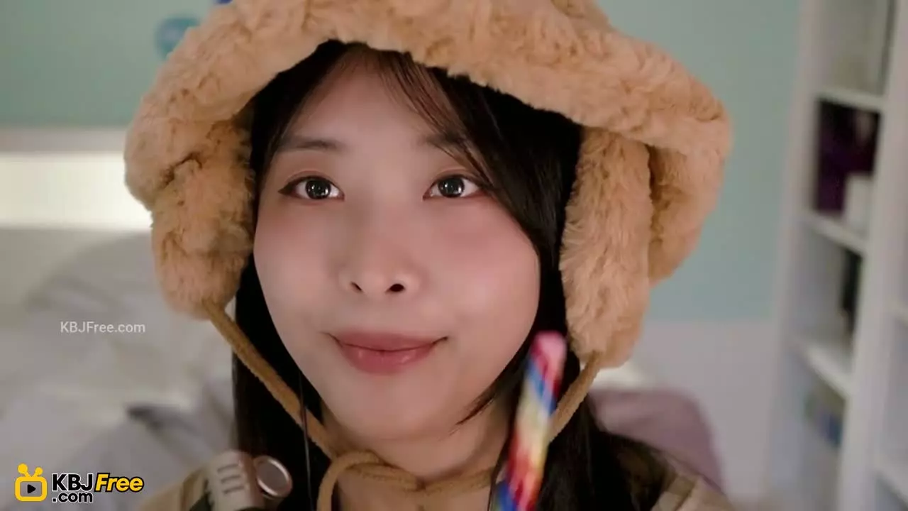 flymimo – Candy eating (에버랜드 사탕 가게에서 사 온..!) – KoreanBJ.club