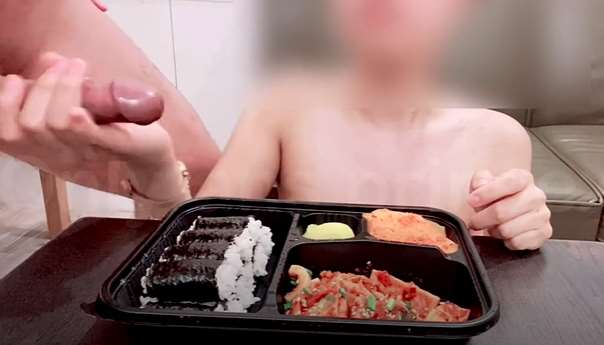 정액듬뿍 충무김밥 잡솨바~