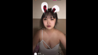 인스타라방 HCOA6953_23세 거유녀 [꼭지노출]