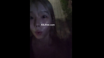 야외 방송하며 아헤가오 리액션