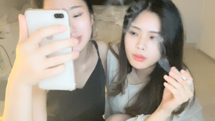 보지노출 노팬티 친구와 같이 방송 – 아이앙